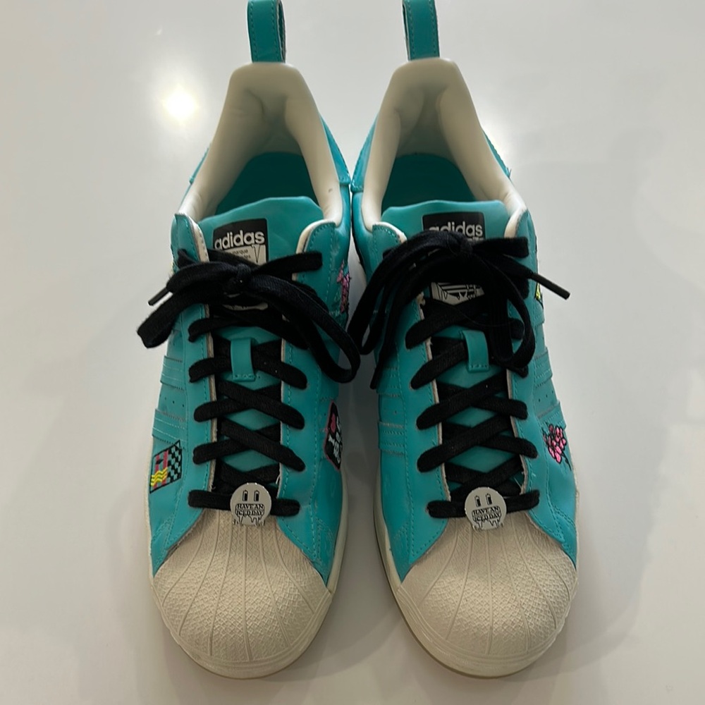 Limited edition Adidas superstar Arizona “have an iced day” - Picture 2 of 4